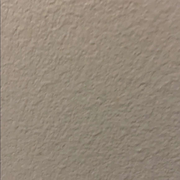 Meet your Posher, Alisa - Picture 1 of 1